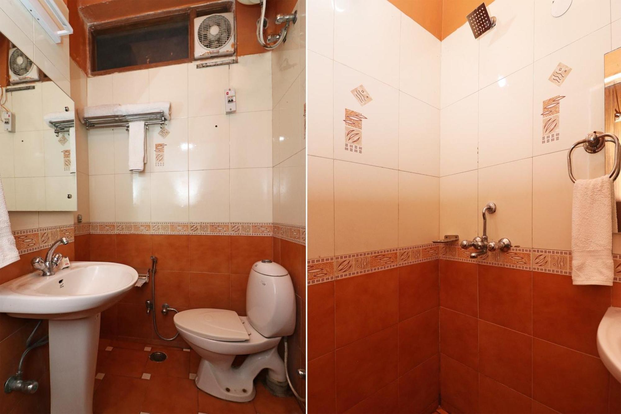 מלון Jāmb Townhouse Satguru Enclave Road Gurgaon מראה חיצוני תמונה