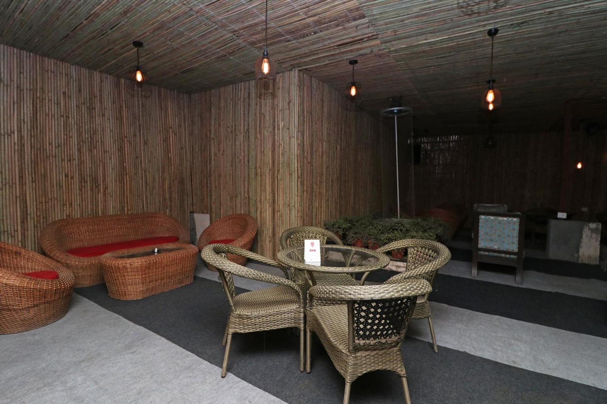 מלון Jāmb Townhouse Satguru Enclave Road Gurgaon מראה חיצוני תמונה